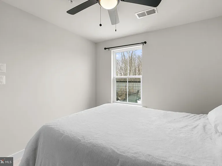 10706 Larkswood St — Photo 34