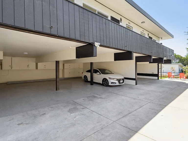 3441 Laguna Ave #2 — Photo 3