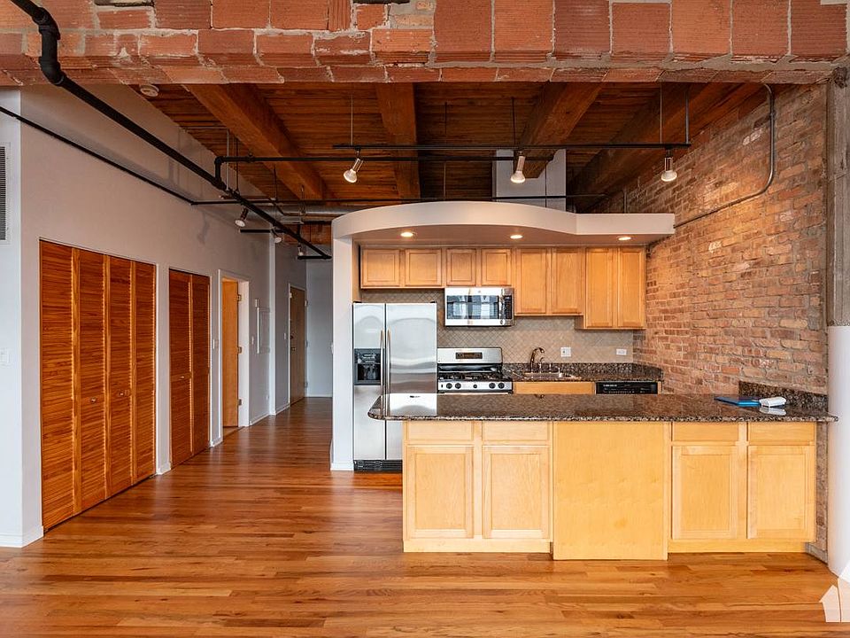 1st image of 2310 S Canal St #8