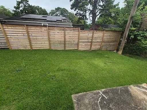 1712 Pinewood Dr — Photo 18