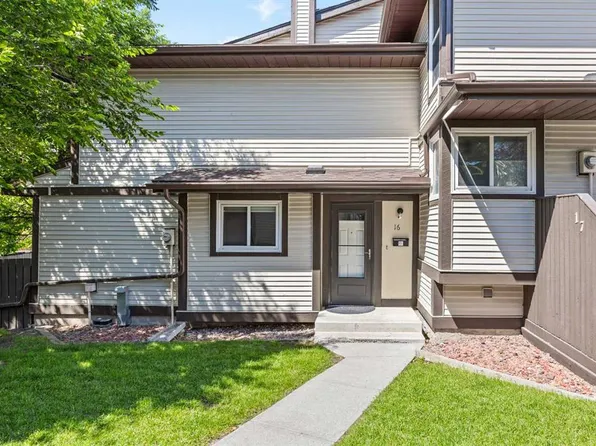 115 W Bergen Rd NW #16, Calgary, AB T3K 1P2