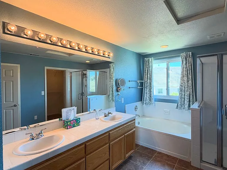 720 Legends Pl — Photo 20