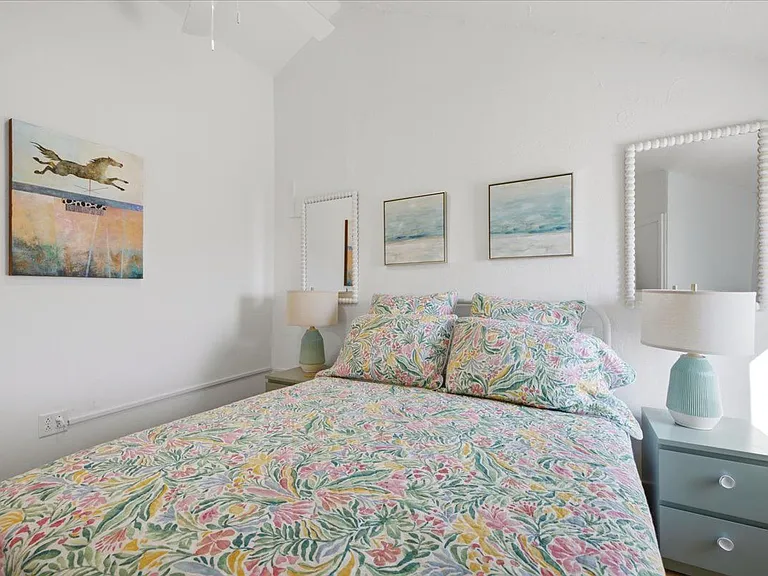 490 Ocean St — Photo 28