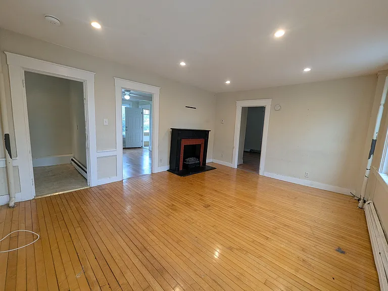 275 High St #1 — Photo 16