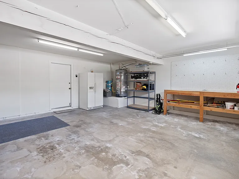 4215 Balcony Dr — Photo 49
