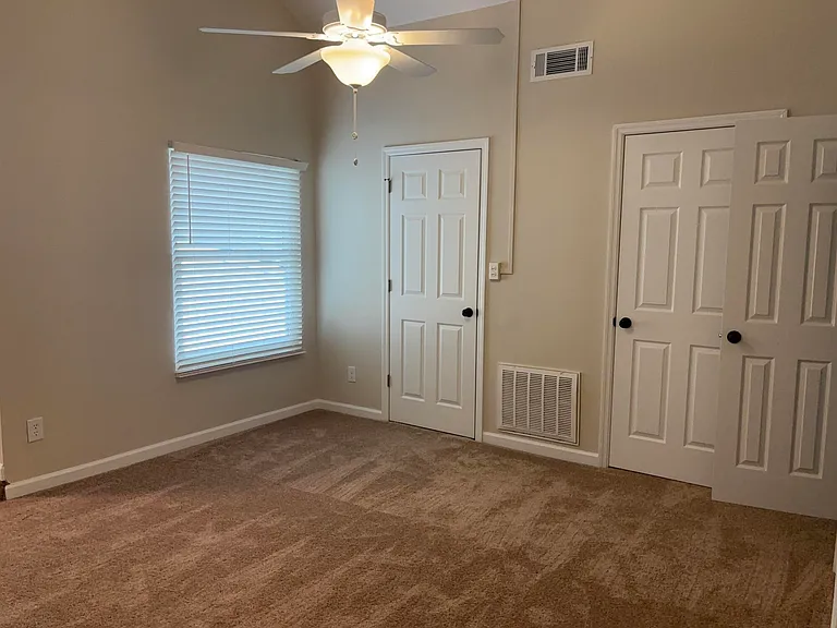 646 Center Court Dr — Photo 18
