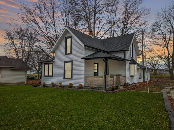 1056 Alhambra Ave, Frankfort, IN 46041