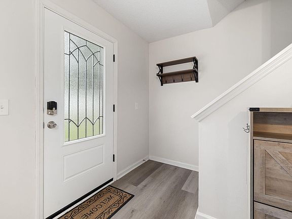 3rd image of 5522 Marthonna Way