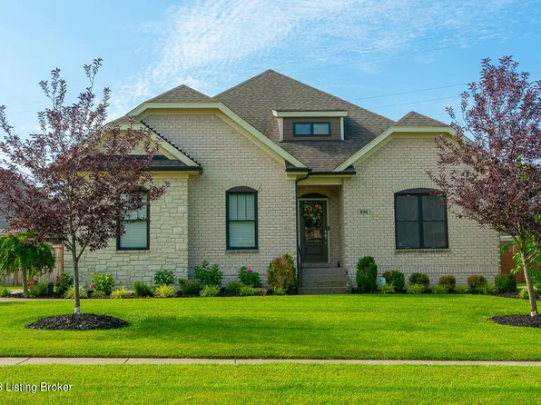 930 Willow Pointe Dr, Louisville, KY 40299