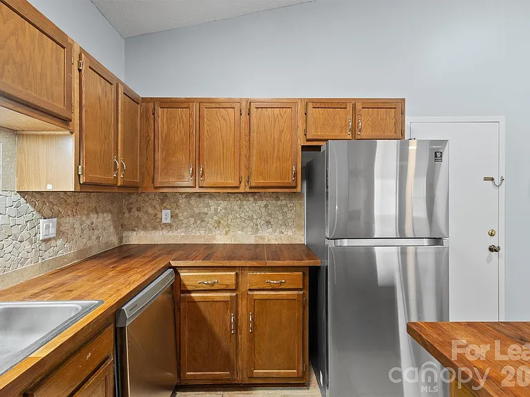4130 Charlotte Hwy #L — Photo 7