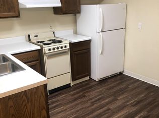 802 E Howard St #216, Hibbing, MN 55746