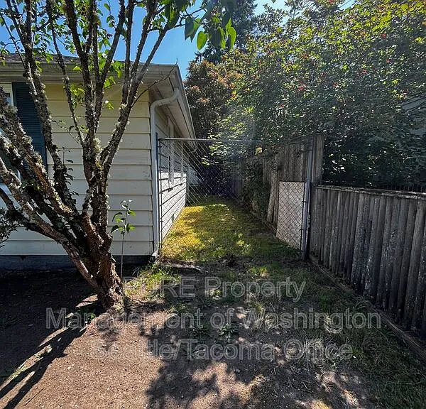16834 35th Ave S — Photo 4