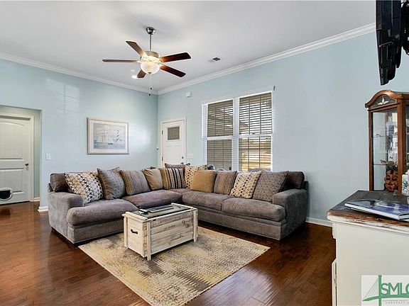 5th image of 325 Brighton Woods Dr