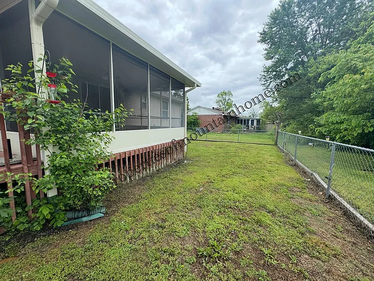 313 Bomber Blvd — Photo 11