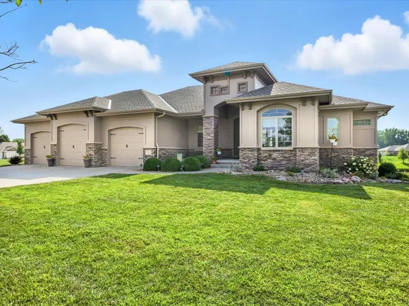 5121 Council Pointe Rd, Council Bluffs, IA 51501