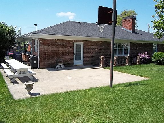 4th image of 124 Hagan Ct