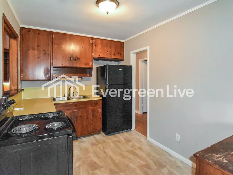 3678 Windemere Dr — Photo 4