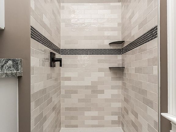 5th image of 14 Wilmarth St