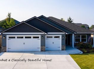 1032 Arrowhead Trl, Eagle Pt, OR 97524