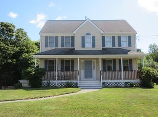 50 Round Table Ln, Taunton, MA 02780