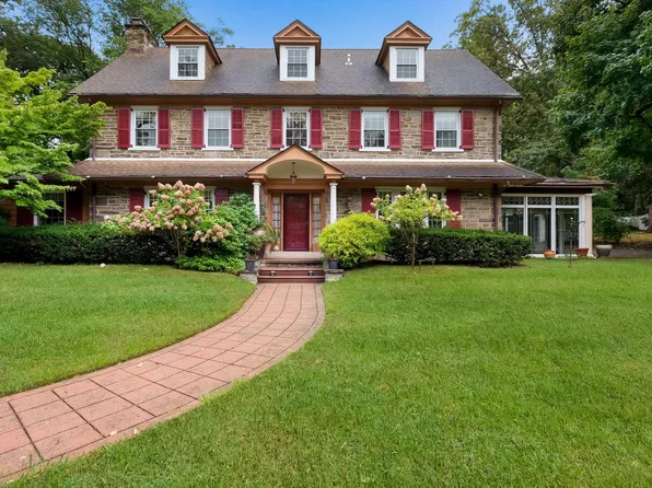 201 Rices Mill Rd, Wyncote, PA 19095