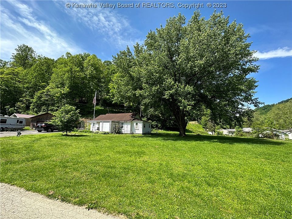 166 Garretson Dr, Peytona, WV 25154 Zillow