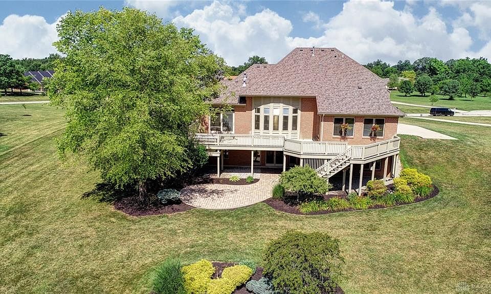 5576 Tiffany Ln, Springfield, OH 45502 | Zillow