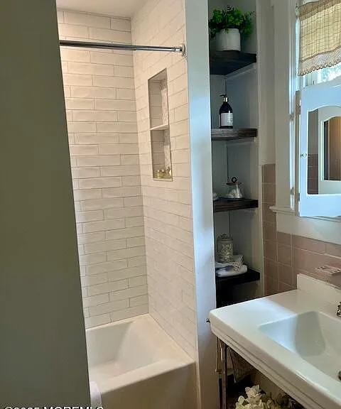 334 Washington Ave — Photo 22