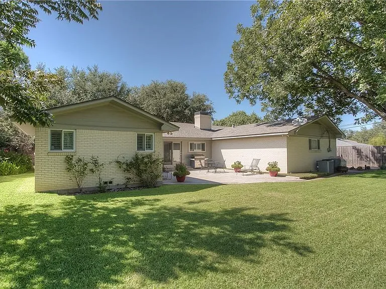 4309 Sarita Dr — Photo 27