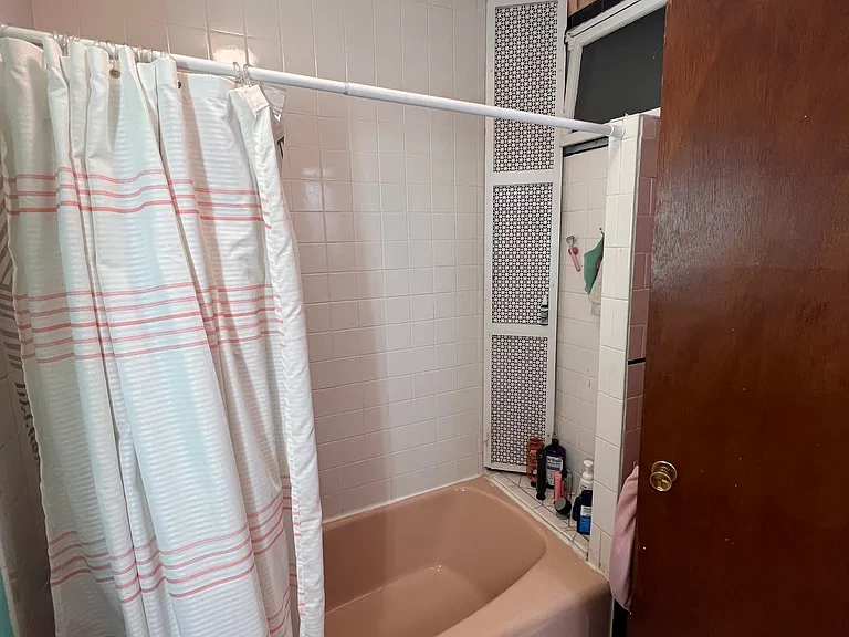 84 W Cedar St #4 — Photo 8