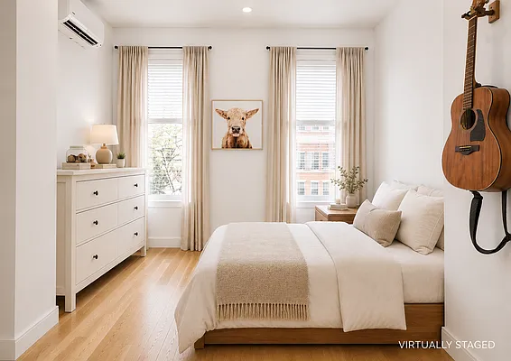 Bedroom, photo 1