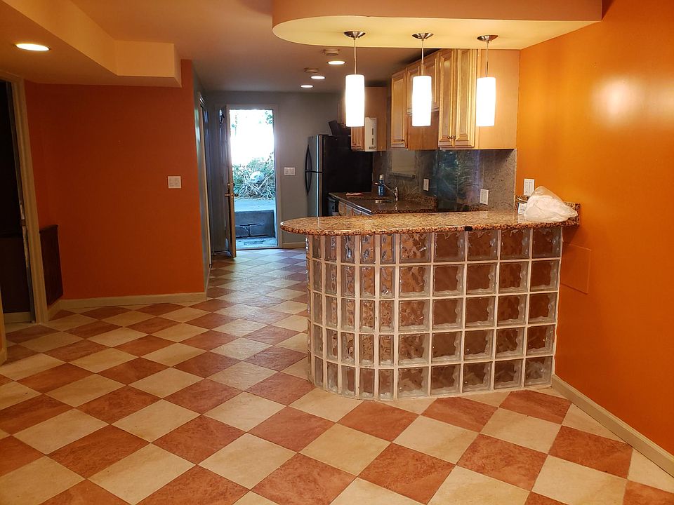 1st image of 19637 49th Ave Floor 1