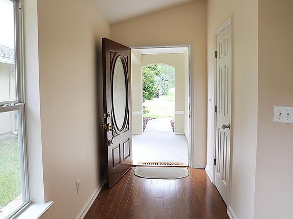 2nd image of 210 Candlebark Dr