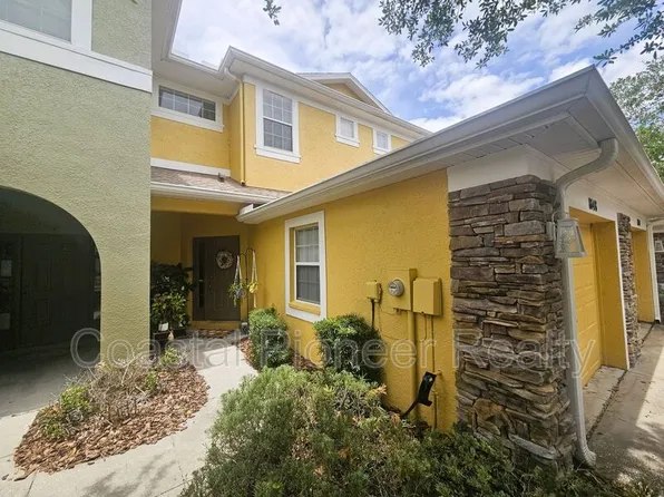 8148 Stone Leaf Ln, Tampa, FL 33647