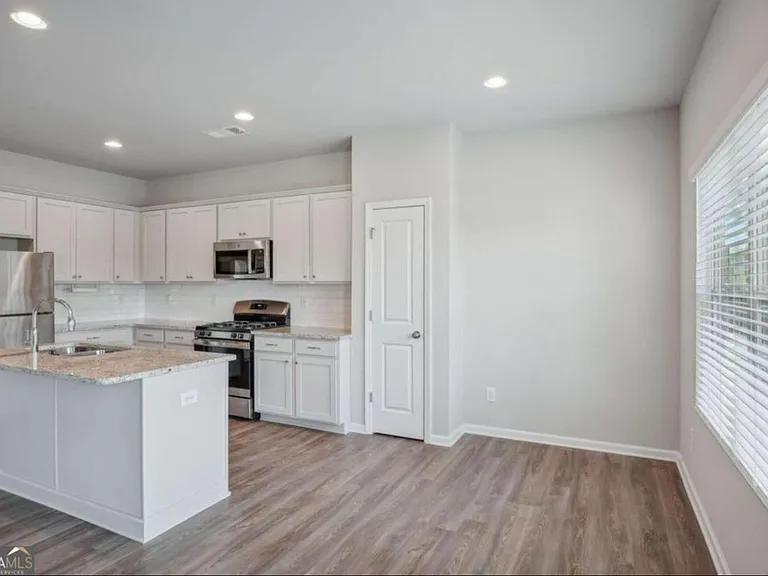 545 S Fortune Way — Photo 42