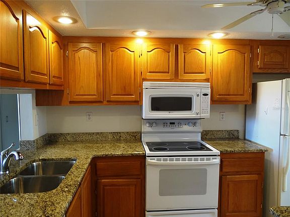 3rd image of 6218 Palma Del Mar Blvd S APT 112