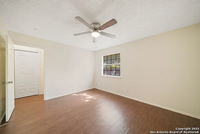 206 Bexar Dr — Photo 22