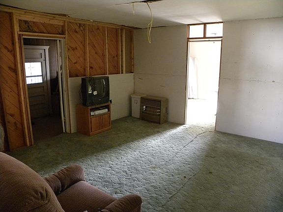 2nd image of 700 Wabash Ave