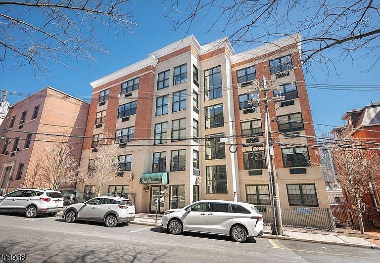 1st image of 7 Prospect St Unit 508