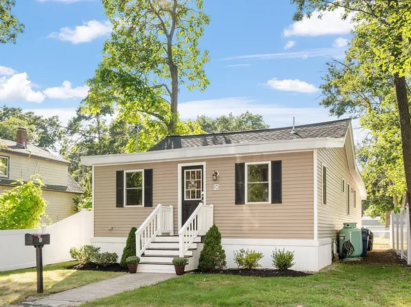 10 Bond St, Tewksbury, MA 01876
