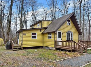112 Tepee Dr, Pocono Lake, PA