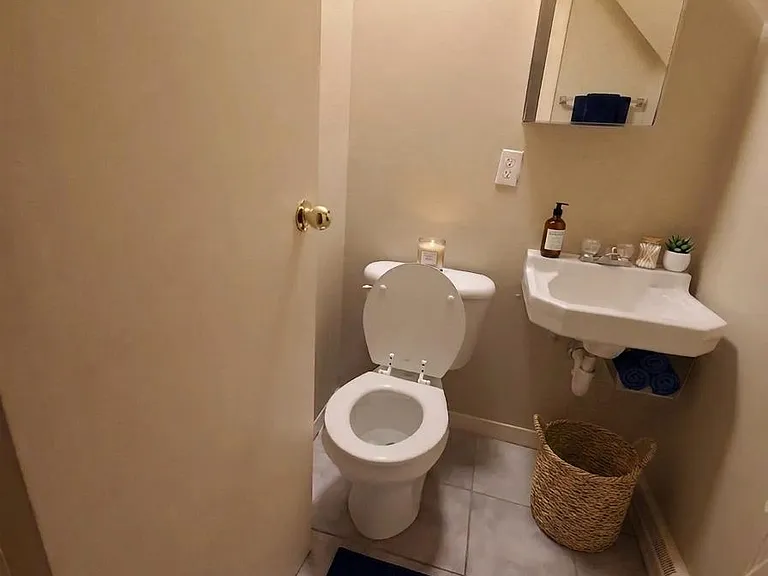 4505 Everett Ct — Photo 4