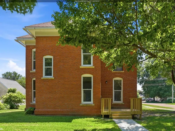 202 E Center St, Winfield, IA 52659
