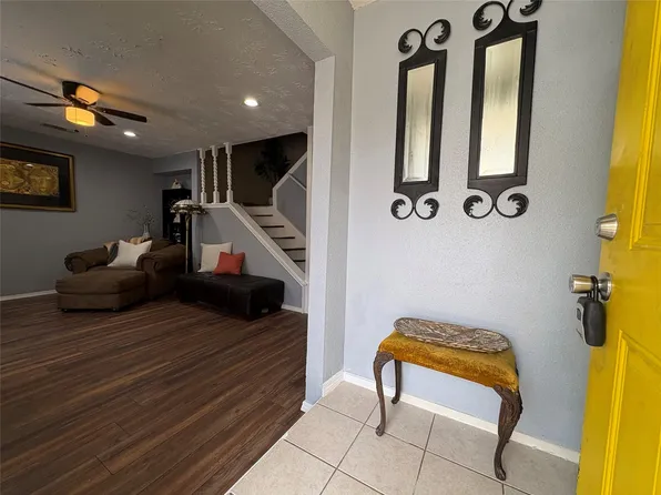 17119 Blackhawk Blvd, Friendswood, TX 77546