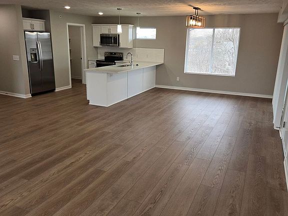 2nd image of 1515 F St #400