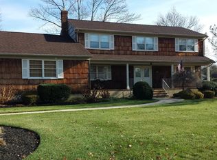 10 Darien Dr, West Long Branch, NJ 07764