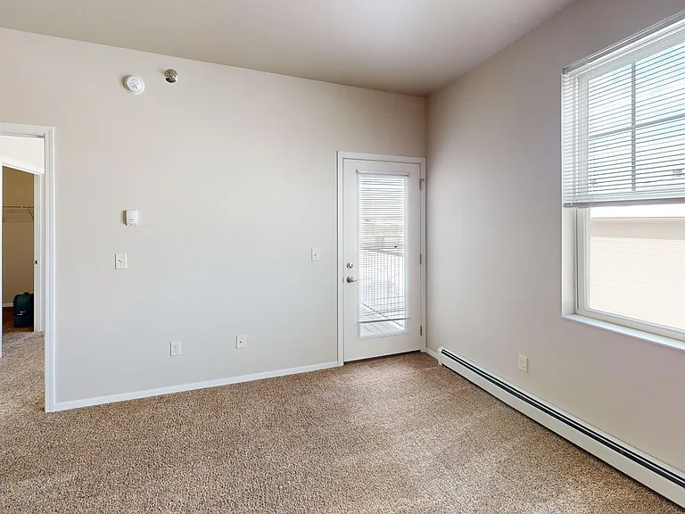 Burlington Apartments — Photo 4