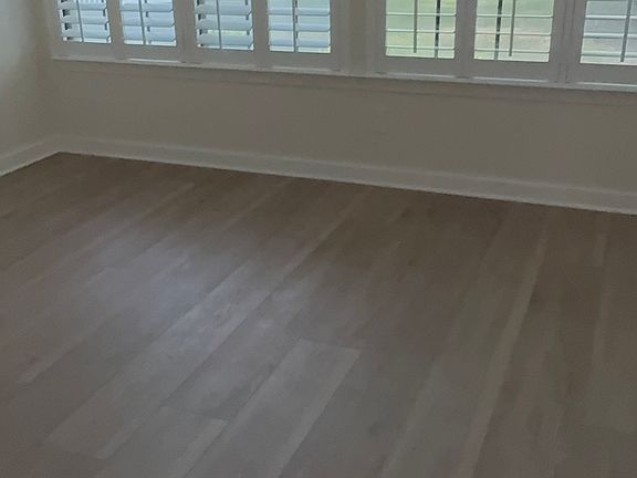 4th image of 5001 Grande Dr