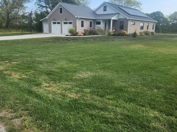 11801 Decatur St, Winfield, IN 46307