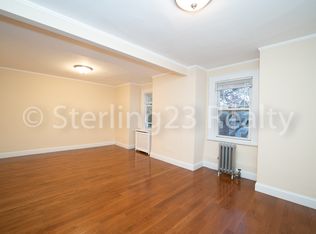 21-28 28th St #A3, Astoria, NY 11105
